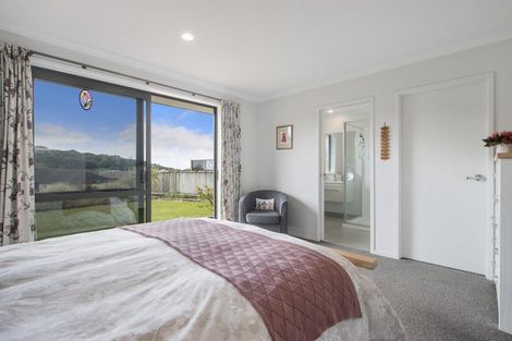 Photo of property in 1 Vantage Place, Omokoroa, 3114