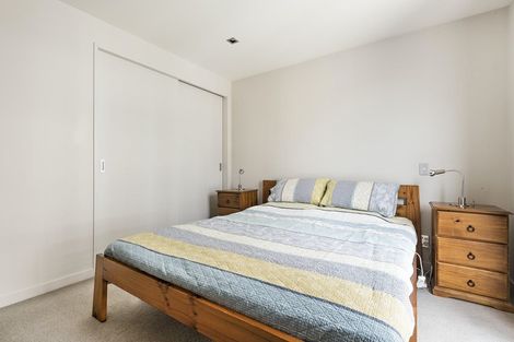 Photo of property in Piermont Apartments, 2a/82 Cable Street, Te Aro, Wellington, 6011