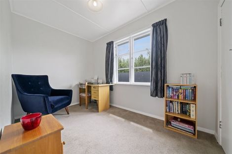 Photo of property in 16 Leeds Street, Milson, Palmerston North, 4414