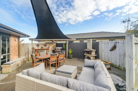 Photo of property in 14 Daniel Place, Kelvin Grove, Palmerston North, 4414