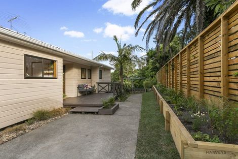 Photo of property in 147a Glengarry Road, Glen Eden, Auckland, 0602