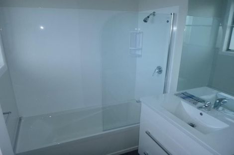 Photo of property in 18 Takapuwahia Drive, Takapuwahia, Porirua, 5022