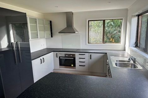 Photo of property in 1/51 Shakespeare Road, Milford, Auckland, 0620