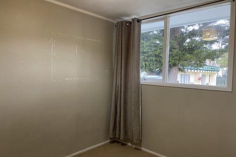 Photo of property in 2/12 Wood Street, Wallaceville, Upper Hutt, 5018