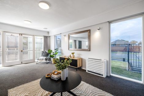 Photo of property in 3 Eglinton Street, Avondale, Christchurch, 8061