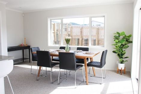 Photo of property in 47 Stockport Grove, Churton Park, Wellington, 6037