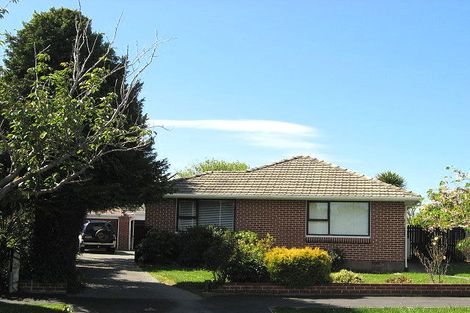 Photo of property in 14 Kingsgate Place, Burnside, Christchurch, 8053