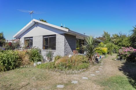 Photo of property in 10 Morris Road, Amberley, 7410