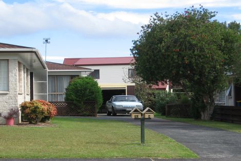 Photo of property in 1/30 Blacklock Avenue, Henderson, Auckland, 0612