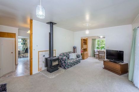 Photo of property in 12 Poneke Drive, Waikanae, 5036