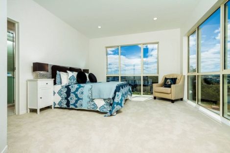 Photo of property in 14 Spyglass Street, Red Beach, 0932