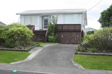 Photo of property in 1329 Whangaparaoa Road, Army Bay, Whangaparaoa, 0930