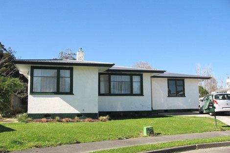 Photo of property in 11 Lewis Place, Highbury, Palmerston North, 4412