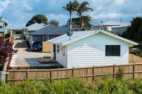 Photo of property in 7d Collingwood Road, Waiuku, 2123
