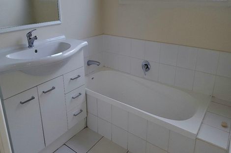 Photo of property in 8 Sandholm Close, North New Brighton, Christchurch, 8083