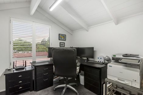 Photo of property in 3 Sandiacre Way, Browns Bay, Auckland, 0630