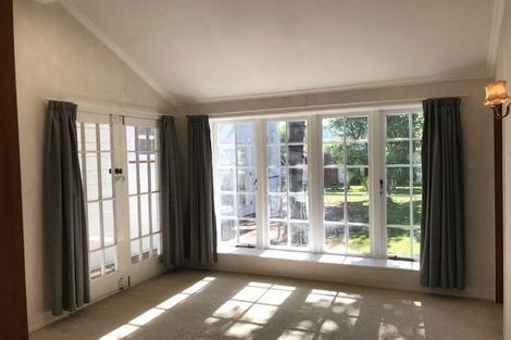 Photo of property in 27 Hautana Square, Woburn, Lower Hutt, 5010