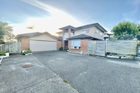 Photo of property in 12 Keating Rise, Northcross, Auckland, 0632