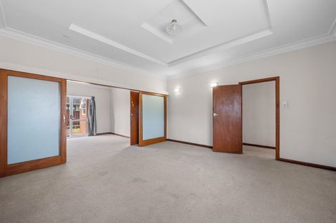 Photo of property in 4 Kenderdine Road, Papatoetoe, Auckland, 2025