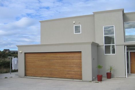Photo of property in 33 Jordan Street, Island Bay, Wellington, 6023