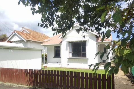 Photo of property in 8 Auld Street, Saint Kilda, Dunedin, 9012