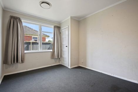 Photo of property in 18 Paddington Street, Northcote, Christchurch, 8052