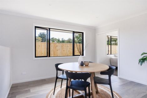 Photo of property in 166b Bridge Street, Bulls, 4818