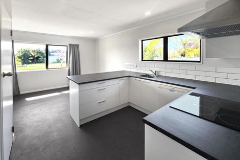 Photo of property in 14 Cardiff Place, Tamatea, Napier, 4112