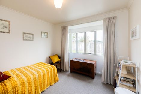 Photo of property in 63 Pacific Drive, Fitzherbert, Palmerston North, 4410