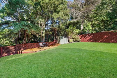 Photo of property in 203 Woodlands Park Road, Titirangi, Auckland, 0604