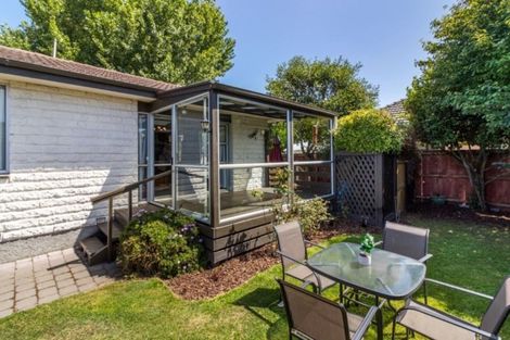 Photo of property in 2/11 Manatu Lane, Waltham, Christchurch, 8023