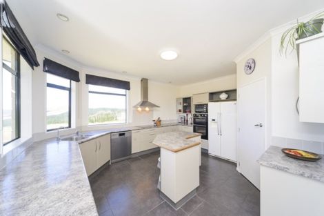 Photo of property in 302 Ngahere Park Road, Turitea, Palmerston North, 4472