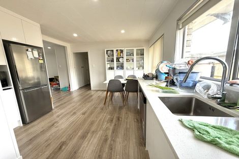 Photo of property in 1/73 Macleans Road, Bucklands Beach, Auckland, 2014