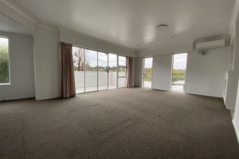 Photo of property in 2/110 Sartors Avenue, Browns Bay, Auckland, 0630
