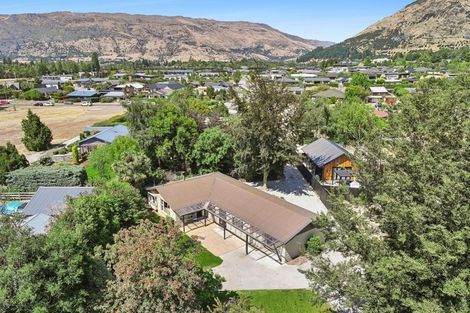 Photo of property in 216 Stone Street, Wanaka, 9305