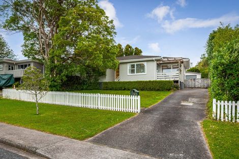 Photo of property in 4 Brunner Road, Glen Eden, Auckland, 0602