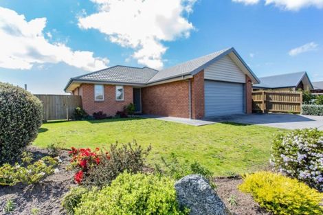 Photo of property in 43 Shortland Street, Wainoni, Christchurch, 8061