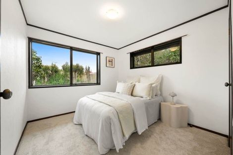 Photo of property in 64b Sunderlands Road, Half Moon Bay, Auckland, 2012