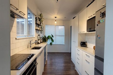 Photo of property in 7 Ranger Place, Wattle Downs, Auckland, 2103