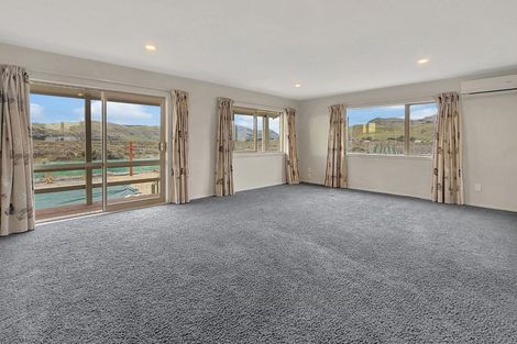Photo of property in 50 Hillview Road, Birdlings Flat, Little River, 7591