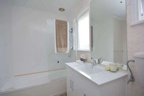 Photo of property in 19 Bettina Place, Manurewa, Auckland, 2102