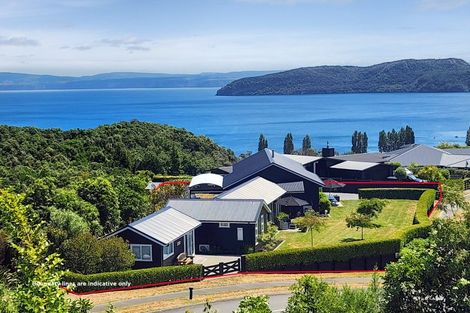 Photo of property in 1 Peregrine Place, Kinloch, Taupo, 3377