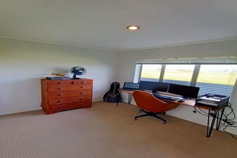 Photo of property in 42a Simpson Road, Papamoa Beach, Papamoa, 3118