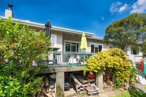 Photo of property in 12 Cornwall Street, Picton, 7220