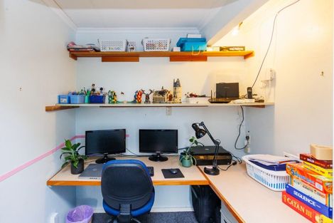 Photo of property in 18 Frimley Street, Awapuni, Palmerston North, 4412