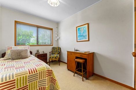 Photo of property in 1/12 Greenvalley Rise, Glenfield, Auckland, 0629