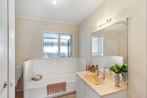 Photo of property in 18 Manchester Street, Levin, 5510