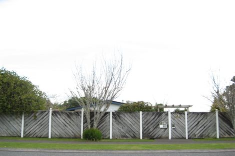 Photo of property in 55 Karina Road, Merrilands, New Plymouth, 4312