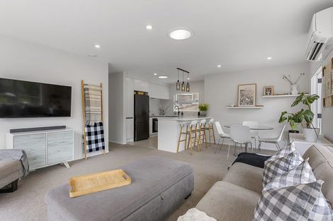 Photo of property in 2/58 Botany Road, Botany Downs, Auckland, 2010