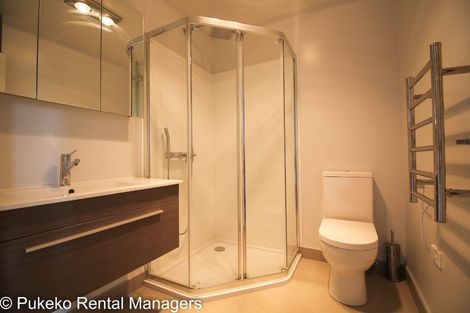 Photo of property in 26/11 Ray Small Drive, Papakura, 2110